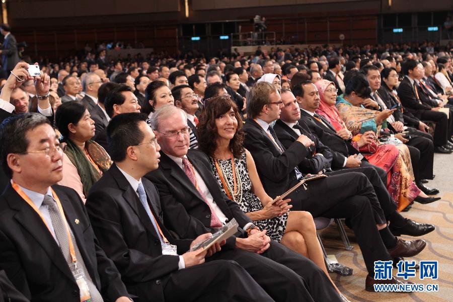 （XHDW·香港回归十五周年）（5）庆祝香港回归祖国15周年大会暨香港特区第四届政府就职典礼举行